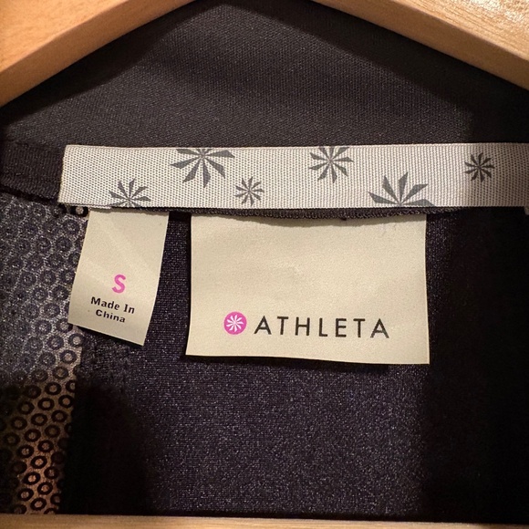 Athlete Active zip up jacket - Picture 3 of 3